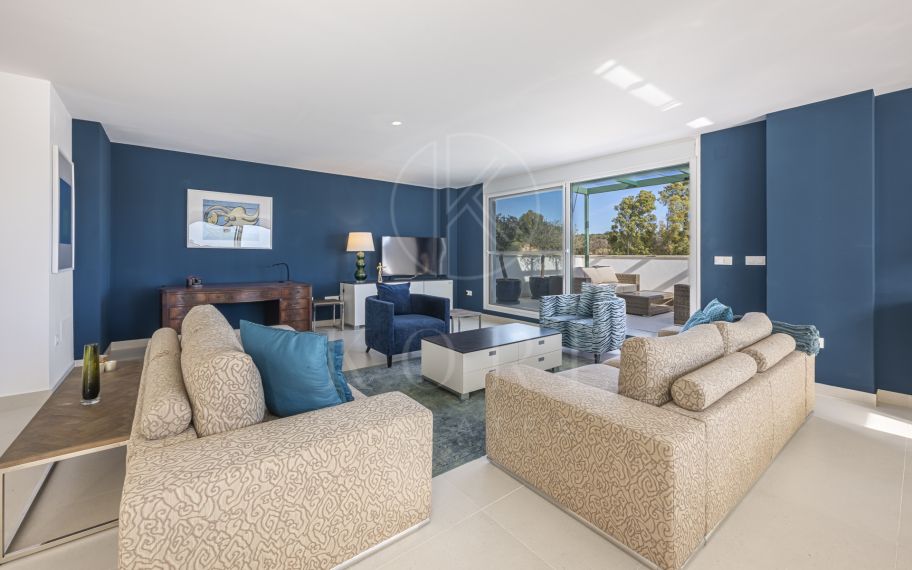 Precioso Apartamento de Tres Dormitorios Orientado al Suroeste en La Reserva