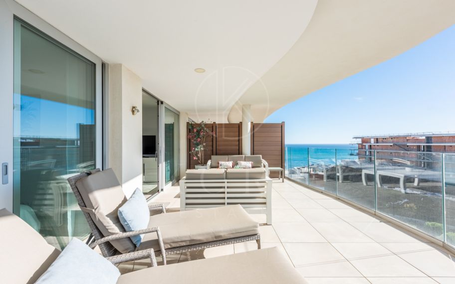 Stylish 2 bedrooms apartment with terrace and sea  views in Panoramica, El Higueron