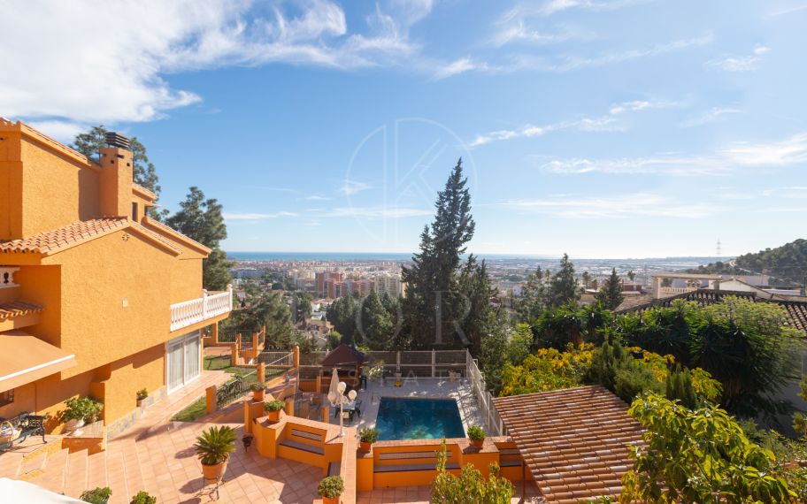 Vilă de vânzare în El Atabal, Malaga - Puerto de la Torre