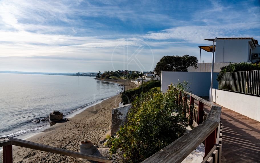 Casa adosada con acceso privado directo a la playa - Nueva Milla de Oro