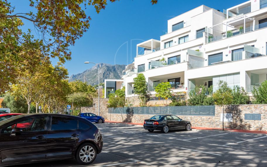 Contemporary Apartment with 43m² Terrace near La Cañada shopping center and Marbella Town Center