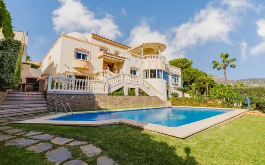 Vilă de vânzare în Benalmadena