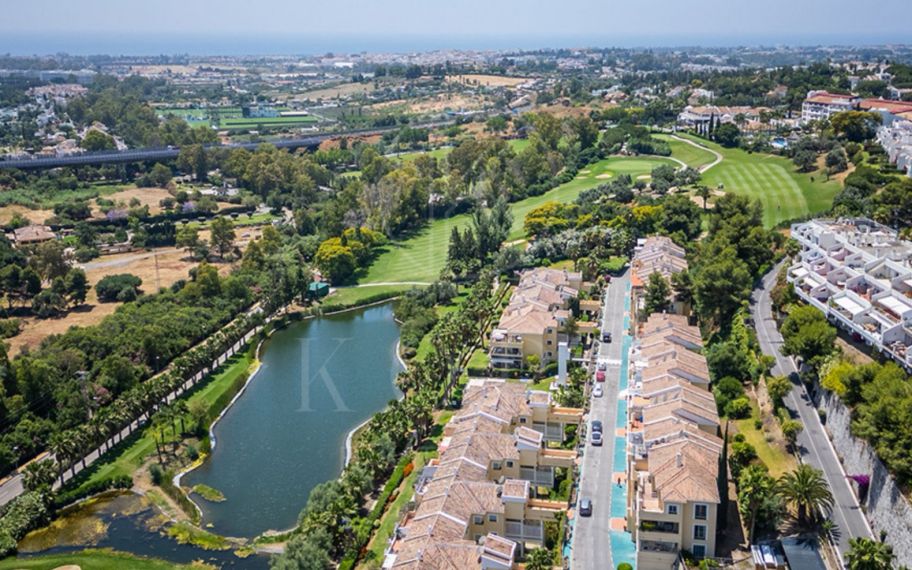 Lujoso Apartamento de 3 Dormitorios en La Quinta