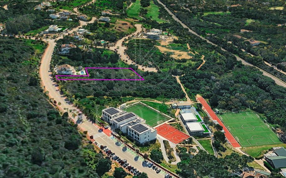 Amplia parcela en La Reserva