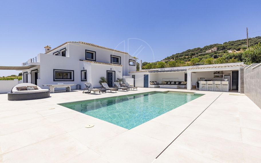 Hermosa Villa en Casares