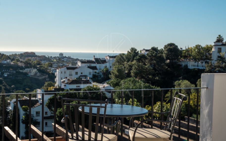 Impresionante ático dúplex con vistas panorámicas al mar y piscina privada tipo plunge en La Quinta
