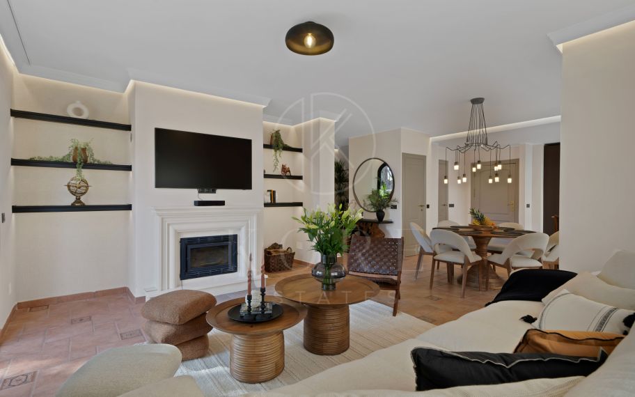 VILLA WITH VALID AND TRANSFERABLE TOURIST LICENCE!