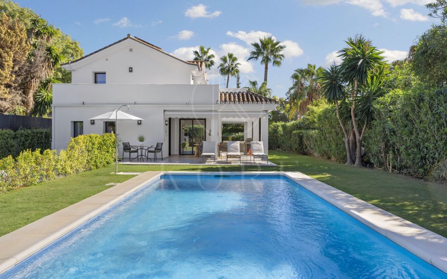 Villa Cisne - Elegante villa recién renovada en la exclusiva Nueva Andalucía