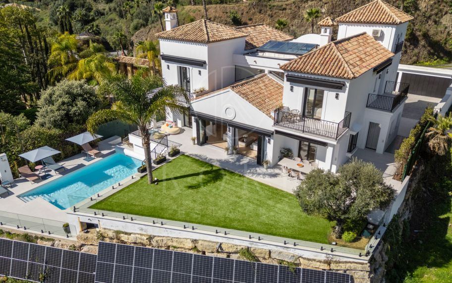 Renovated Contemporary Villa in Monte Halcones, Benahavís